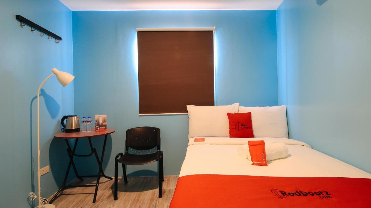 Reddoorz At Hotel Rosemarie Pasay Extérieur photo