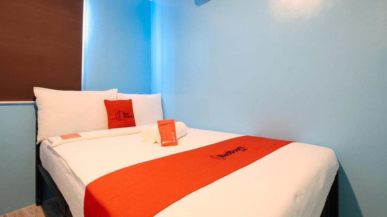 Reddoorz At Hotel Rosemarie Pasay Extérieur photo