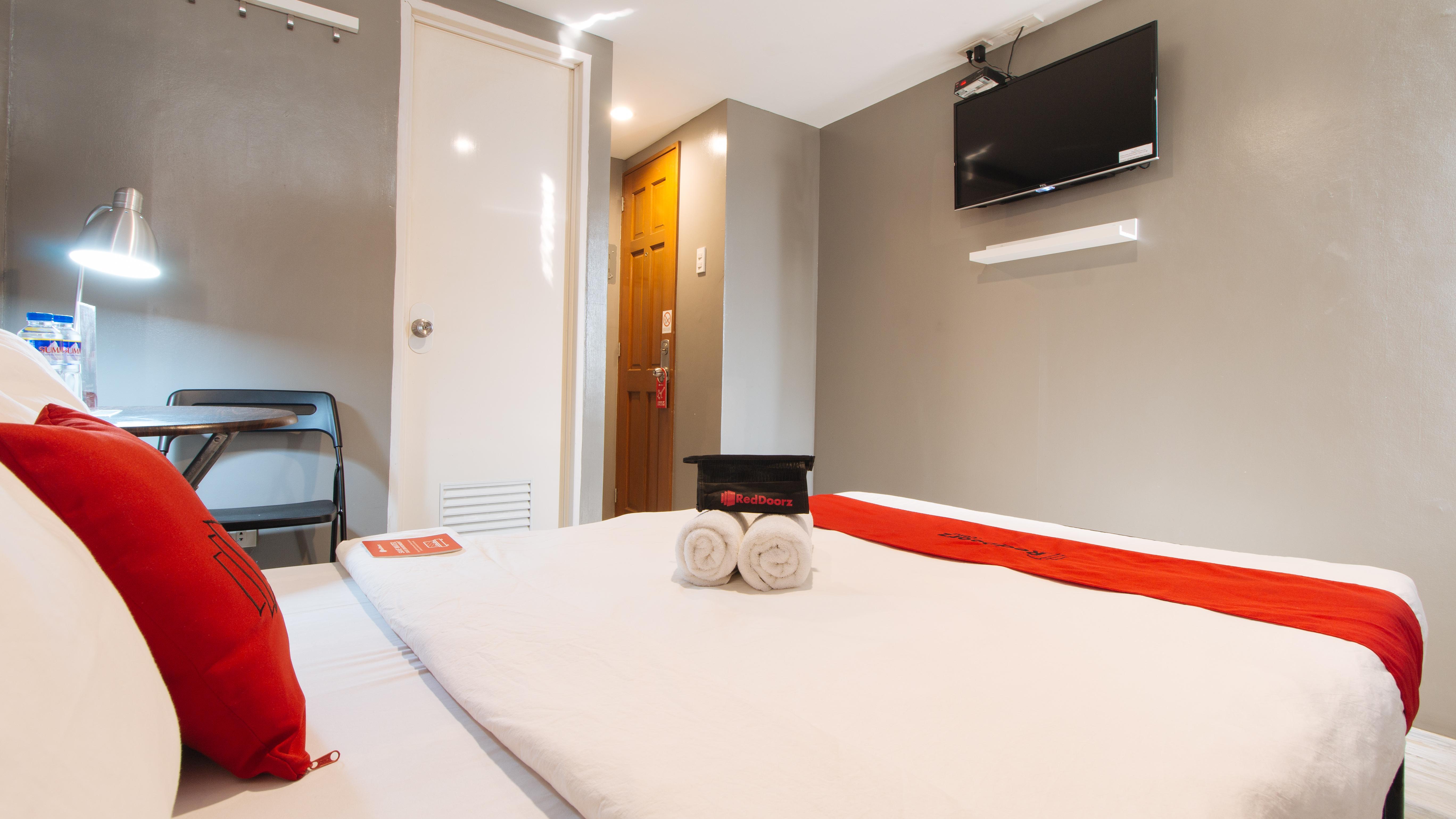 Reddoorz At Hotel Rosemarie Pasay Extérieur photo